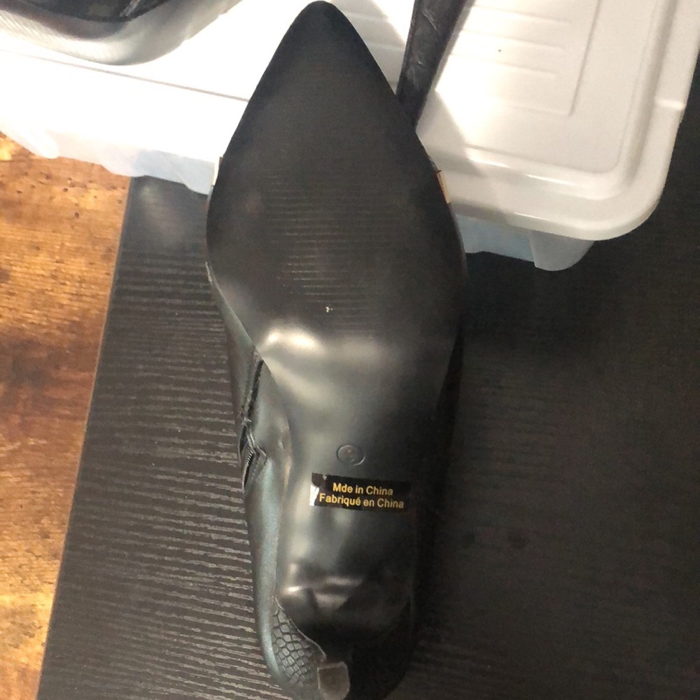 Black heel bootie - Picture 5 of 7